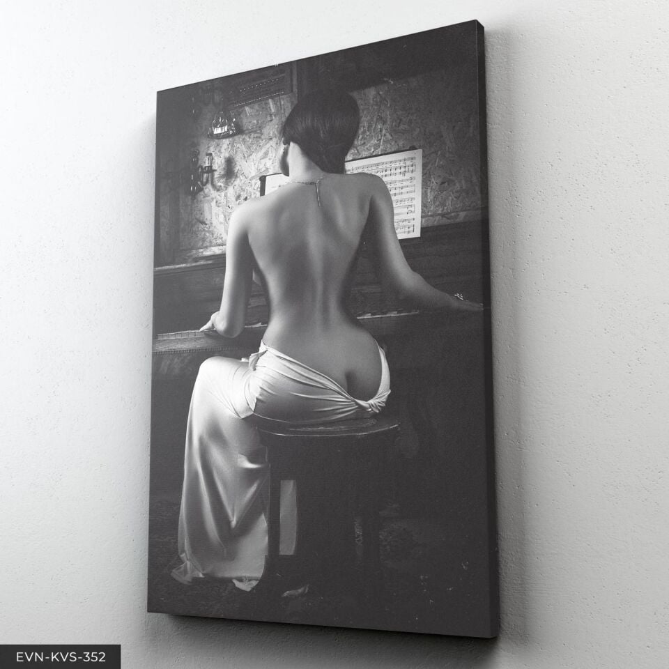 Piyano Çalan Kadın Sırt Dekolteli Tek Parça Kanvas - Canvas Tablo