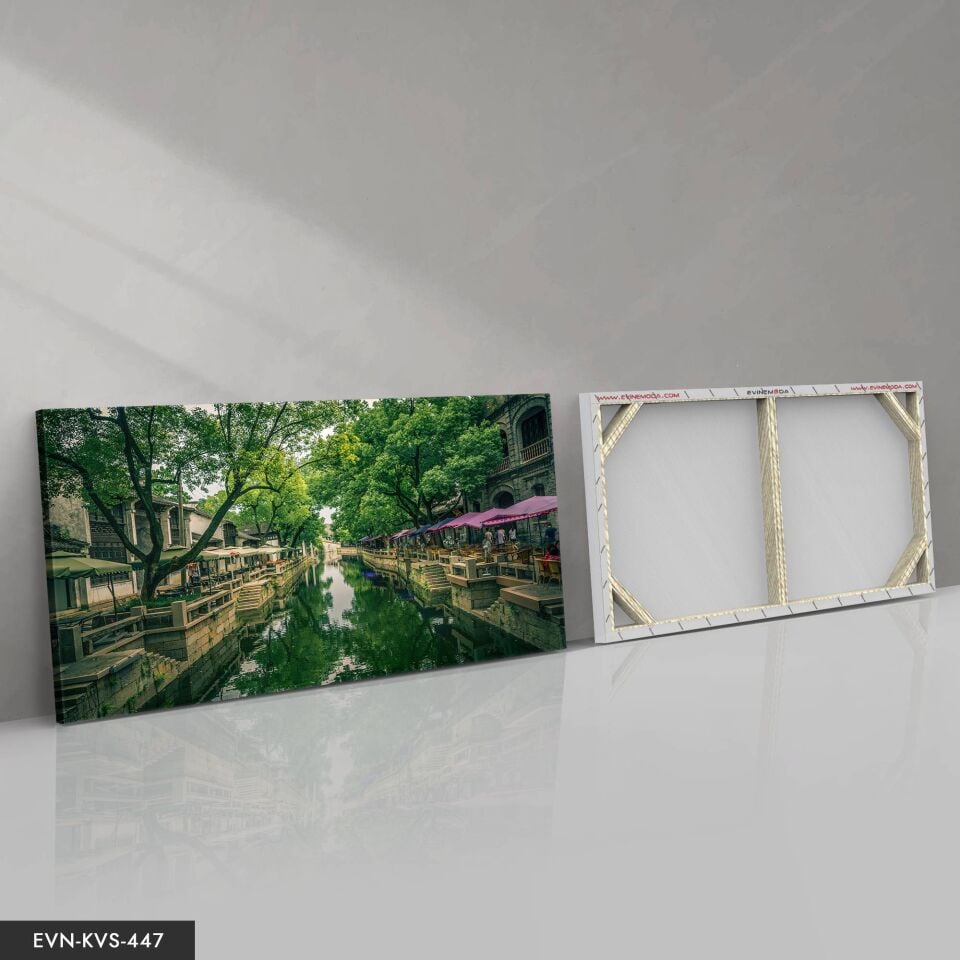 Irmak Kenarı Cafeler Tek Parça Kanvas - Canvas Tablo 40 x 30 CM - Çok Renkli