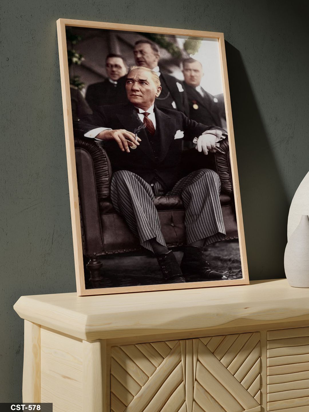 Mustafa Kemal Atatürk Tek Parça Ahşap Çerçeveli Tablo Naturel - 20 x 30 CM