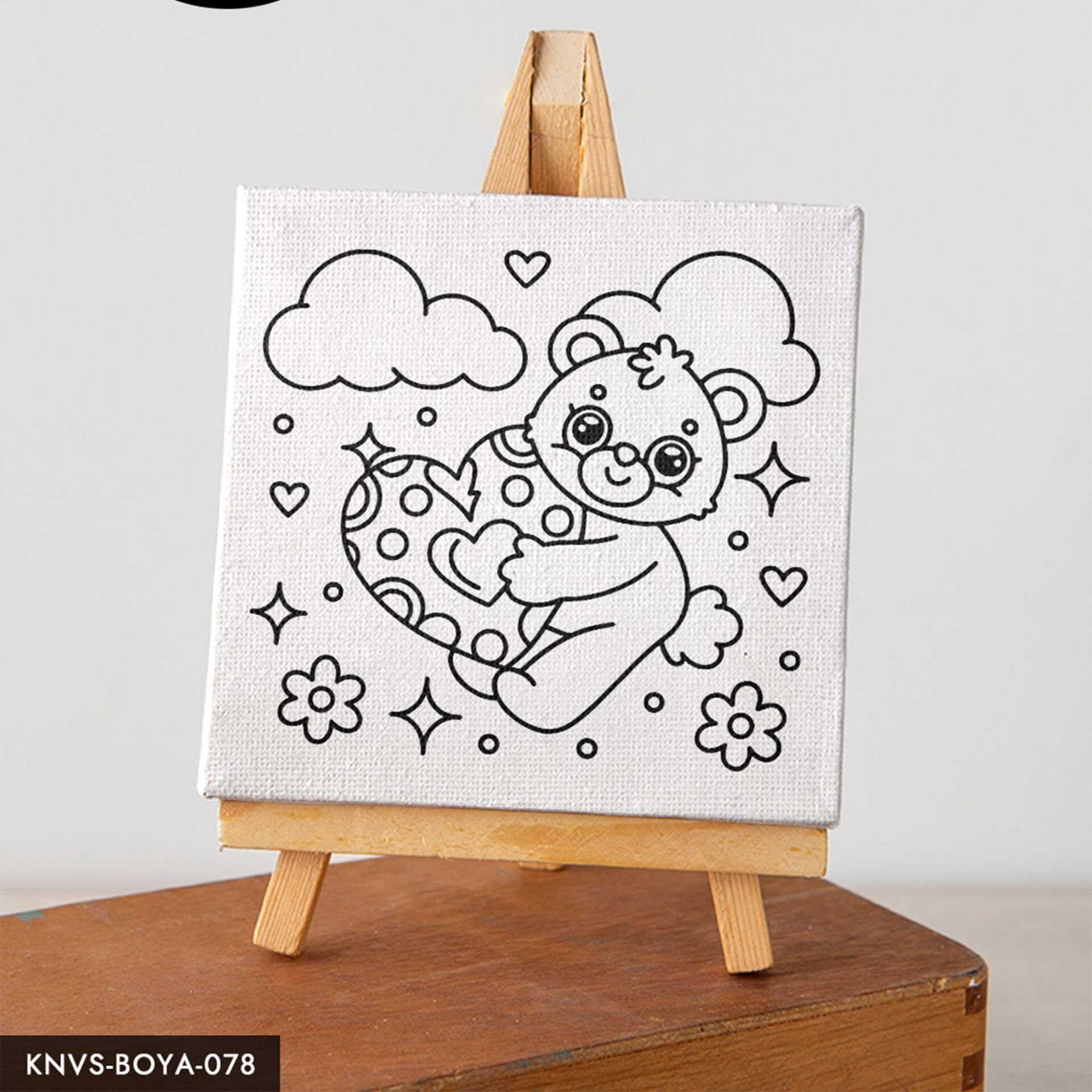 Kalbe Sarılan Mutlu Ayı Çocuklara Özel 20x20 CM Kanvas Tuval Boyama Seti Fırça Boya Dahildir