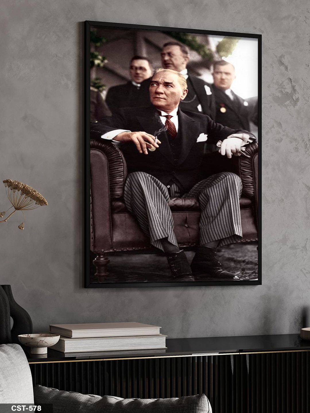Mustafa Kemal Atatürk Tek Parça Ahşap Çerçeveli Tablo Siyah - 50 x 70 CM