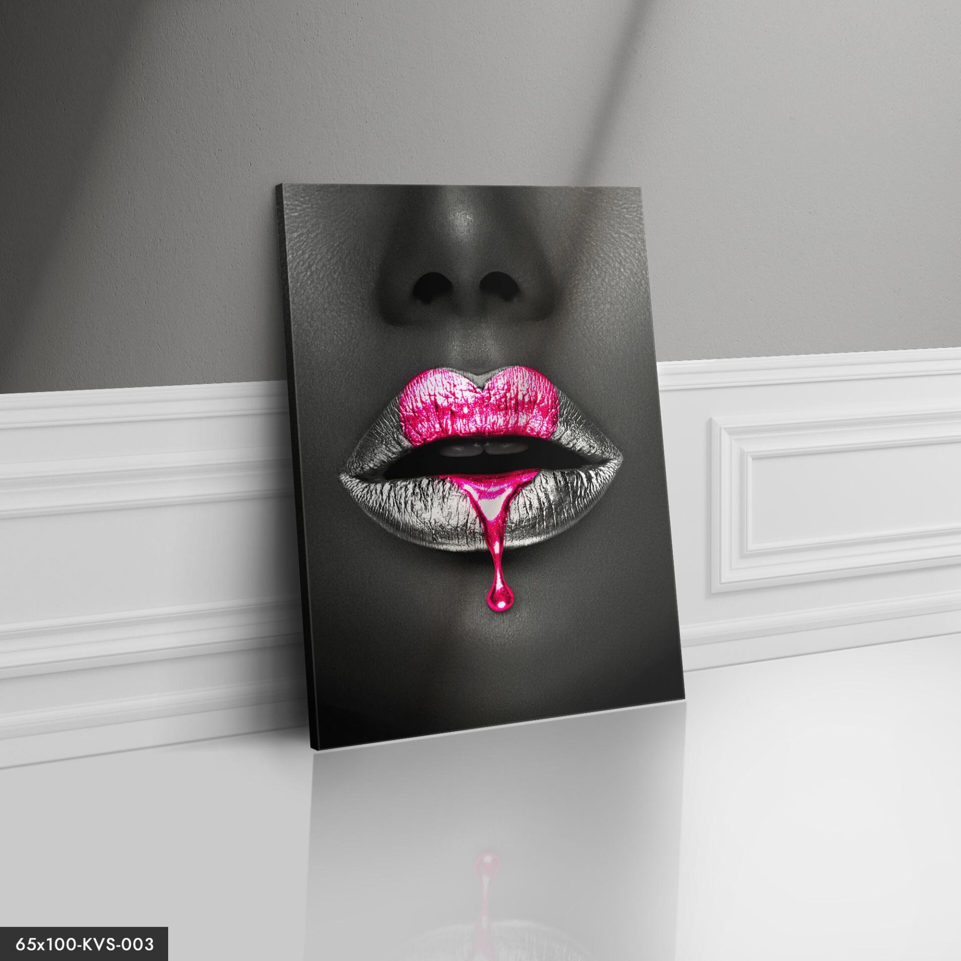 Kalp Dudaklı Kadın Kanvas - Canvas Tablo 40 x 30 CM - Çok Renkli