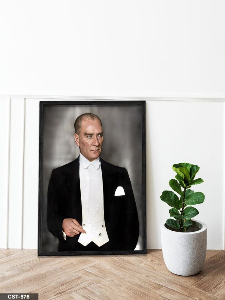 Mustafa Kemal Atatürk Tek Parça Ahşap Çerçeveli Tablo Siyah - 20 x 30 CM