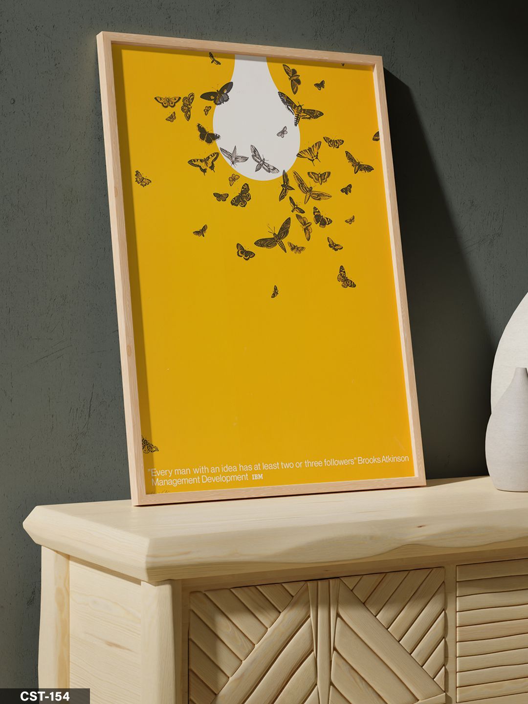 Sarı Fonlu Kuş illüstrasyon Tek Parça Ahşap Çerçeveli Tablo Naturel - 20 x 30 CM